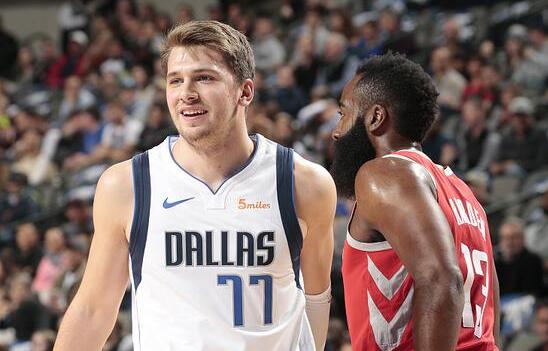 比赛中不敌 比赛中不敌