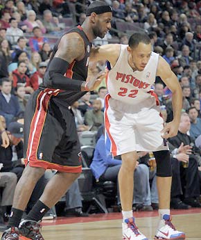 通过边中联 通过边中联